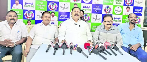 రైతులను సర్వనాశనం చేస్తున్న కూటమి 
