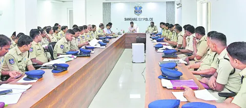 నేరస్తుల్ని విధిగా శిక్షించాలి