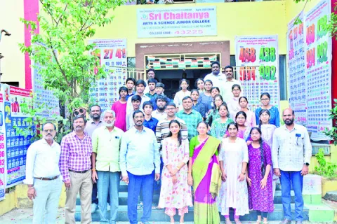 ఈఏపీసెట్‌లో ‘శ్రీచైతన్య’ ప్రభంజనం