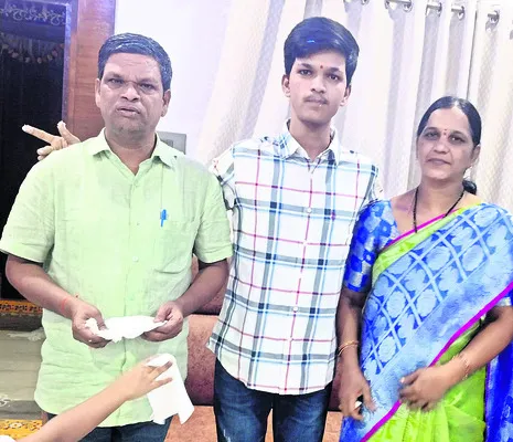 డిండి వాసికి 66వ ర్యాంకు