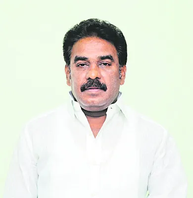 మహిళలపైనా దౌర్జన్యాలు 