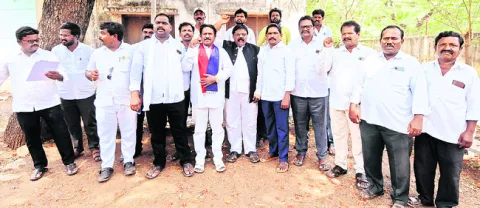 రాష్ట్రంలో దళితుల హత్యలు బాధాకరం