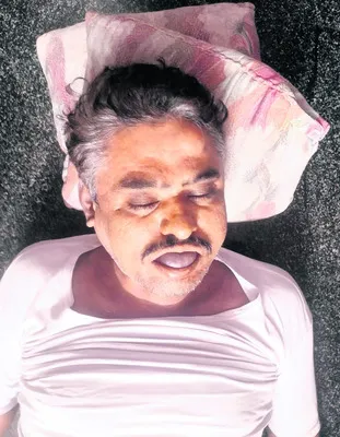అప్పులే ఉరితాడై.. 