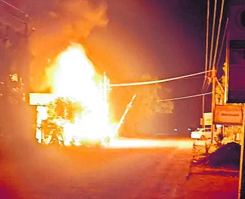 ట్రాన్స్‌ఫార్మర్‌లో మంటలు