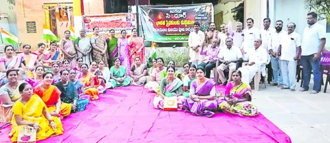 సైన్యానికి మద్దతుగా పూజలు 