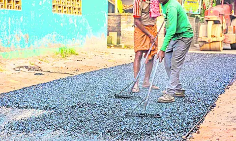 పీఆర్‌ రోడ్లకు మహర్దశ
