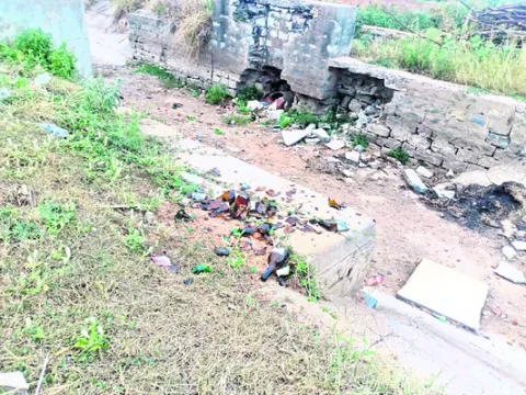 నిర్వహణ ప్రశ్నార్థకం 