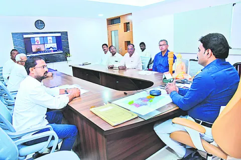 లక్ష్యం మేరకు ధాన్యం సేకరణ 