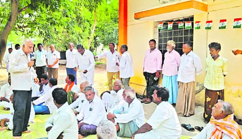 సిండికేటై మమ్మల్ని బలి చేశారు 