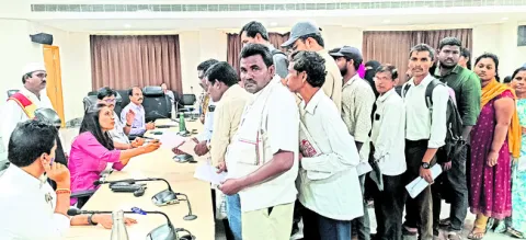 ప్రజావాణిలో సమస్యల ఏకరువు