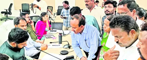 ప్లాట్ల సమస్య పరిష్కరించండి