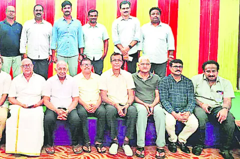 జిల్లా బ్యాడ్మింటన్‌ సంఘ కార్యవర్గం ఎన్నిక 