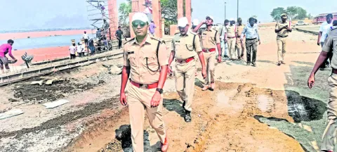 పుష్కరాలకు పటిష్ట భద్రత 
