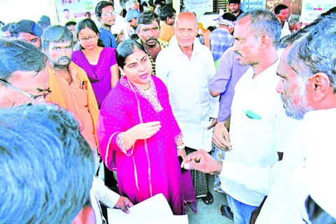 రెవెన్యూ సదస్సులను వినియోగించుకోవాలి