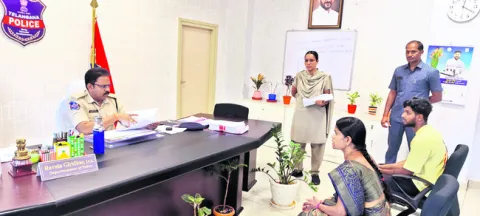 పోలీసు ప్రజావాణికి 7.. 
