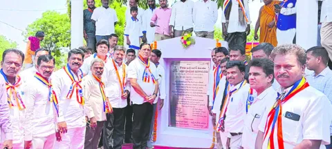 అర్హులందరికీ ఇందిరమ్మ ఇళ్లు