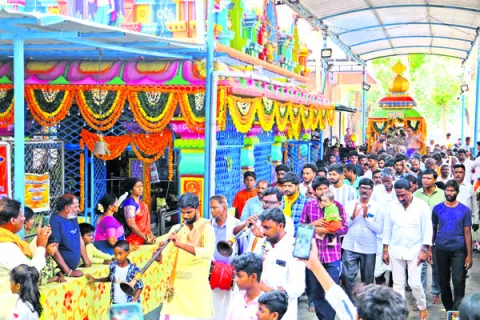 వైభవంగా లక్ష్మీనృసింహుల కల్యాణం