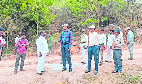 జిల్లెలగడ్డలో నేషనల్‌ అకాడమీ సెంటర్‌ 