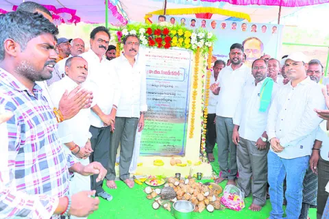 రాష్ట్రవ్యాప్తంగా సన్నబియ్యం అందిస్తున్నాం