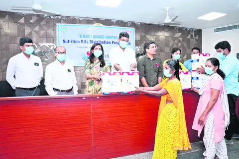 దరఖాస్తుల పరిశీలన వేగంగా సాగాలి
