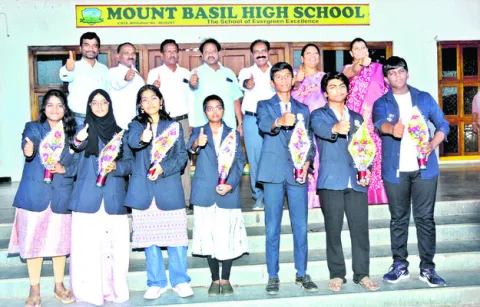 సీబీఎస్‌ఈ ఫలితాల్లో మౌంట్‌బాసిల్‌ విజయదుందుభి 
