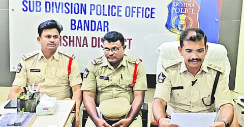 ఆర్టీసీ డ్రైవర్‌పై దాడికి పాల్పడిన నిందితుల అరెస్ట్‌ 