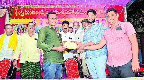 ఉత్కంఠభరితంగా ఎడ్ల బండ లాగుడు పోటీలు 