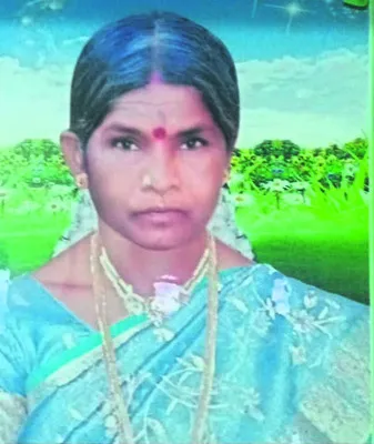 వడదెబ్బతో మహిళ మృతి 
