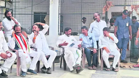 అభివృద్ధి పనుల్లో  వేగం పెంచాలి
