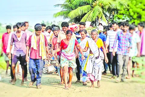 తనయుడికి తల్లి తలకొరివి