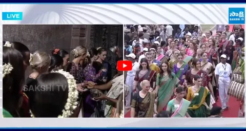 Miss World Contestants Visits Ramappa Temple With Indias Traditional Dress 2