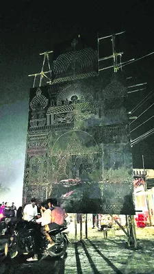 చీకట్లోనే బ్రహ్మోత్సవాలు 