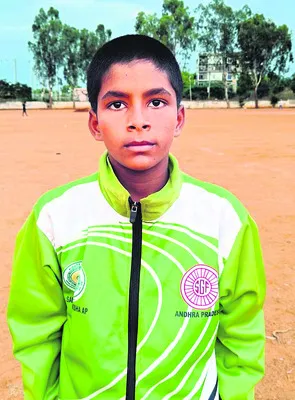 జాతీయ జట్టులో చోటు దక్కించుకుంటా 