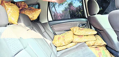 పోలీస్‌ కస్టడీలో గంజాయి డాన్‌..!
