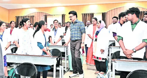 నింది