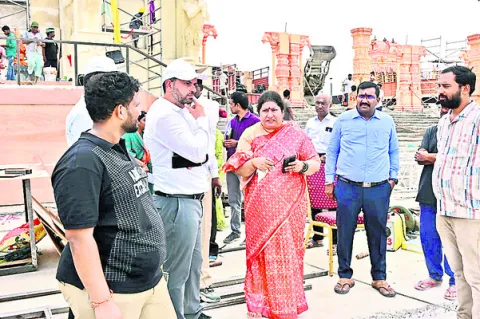 పుష్కరాలకు విస్తృత ఏర్పాట్లు