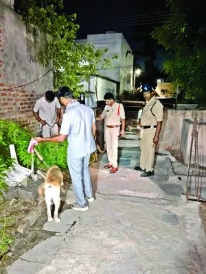 గౌతంనగర్‌లో పోలీసుల తనిఖీలు 