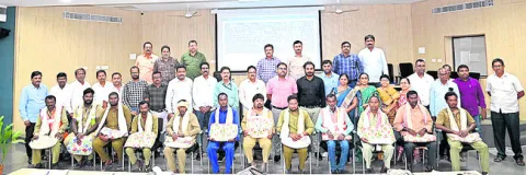 పారిశుధ్య కార్మికుల సంక్షేమానికి ప్రాధాన్యం 