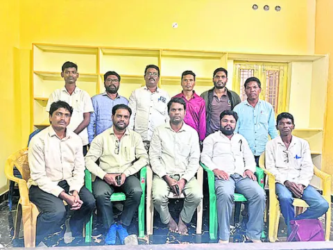 ఏజెన్సీ డీఎస్సీ వెంటనే ప్రకటించాలి 
