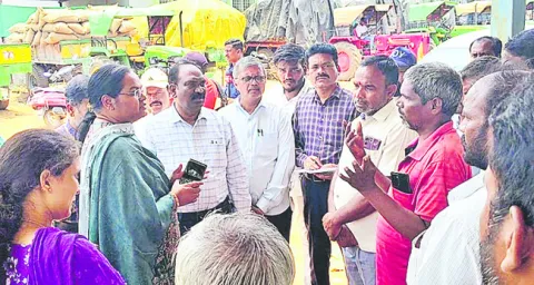 రైతులు ఇబ్బంది పడకూడదు