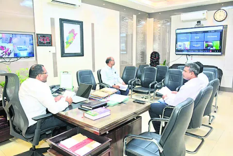 అంకితభావంతో ‘స్వచ్ఛాంధ్ర’ నిర్వహించాలి 