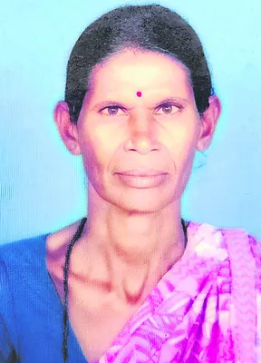 పిడుగుపాటుతో మహిళ మృతి 