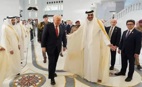 Donald Trump stunning comments about the emir palace12