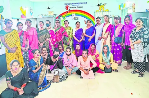 పథకాలను వినియోగించుకోవాలి