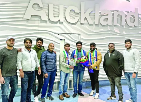 అక్లాండ్‌లో వైఎస్సార్‌సీపీకి అపూర్వ ఆదరణ 