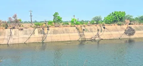 నిండుకుండలా.. రైతులకు అండగా..