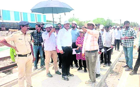 రైల్వే పనులు పరిశీలించిన డీఆర్‌ఎం