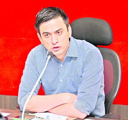 వసతుల కల్పనలో అలసత్వం వద్దు