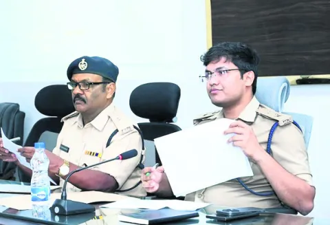 పారదర్శకంగా పోలీస్‌ బదిలీలు 