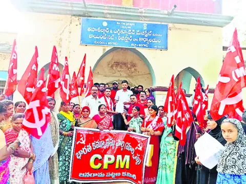 తహసీల్‌ ఎదుట 10 గంటల ధర్నా